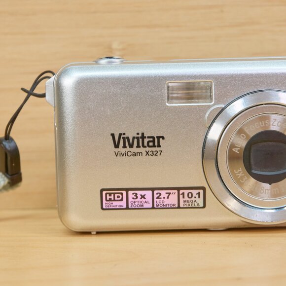 Vivitar ViviCam X327 10.1 mp Digital Camera, 3x optical Zoom - Picture 3 of 7